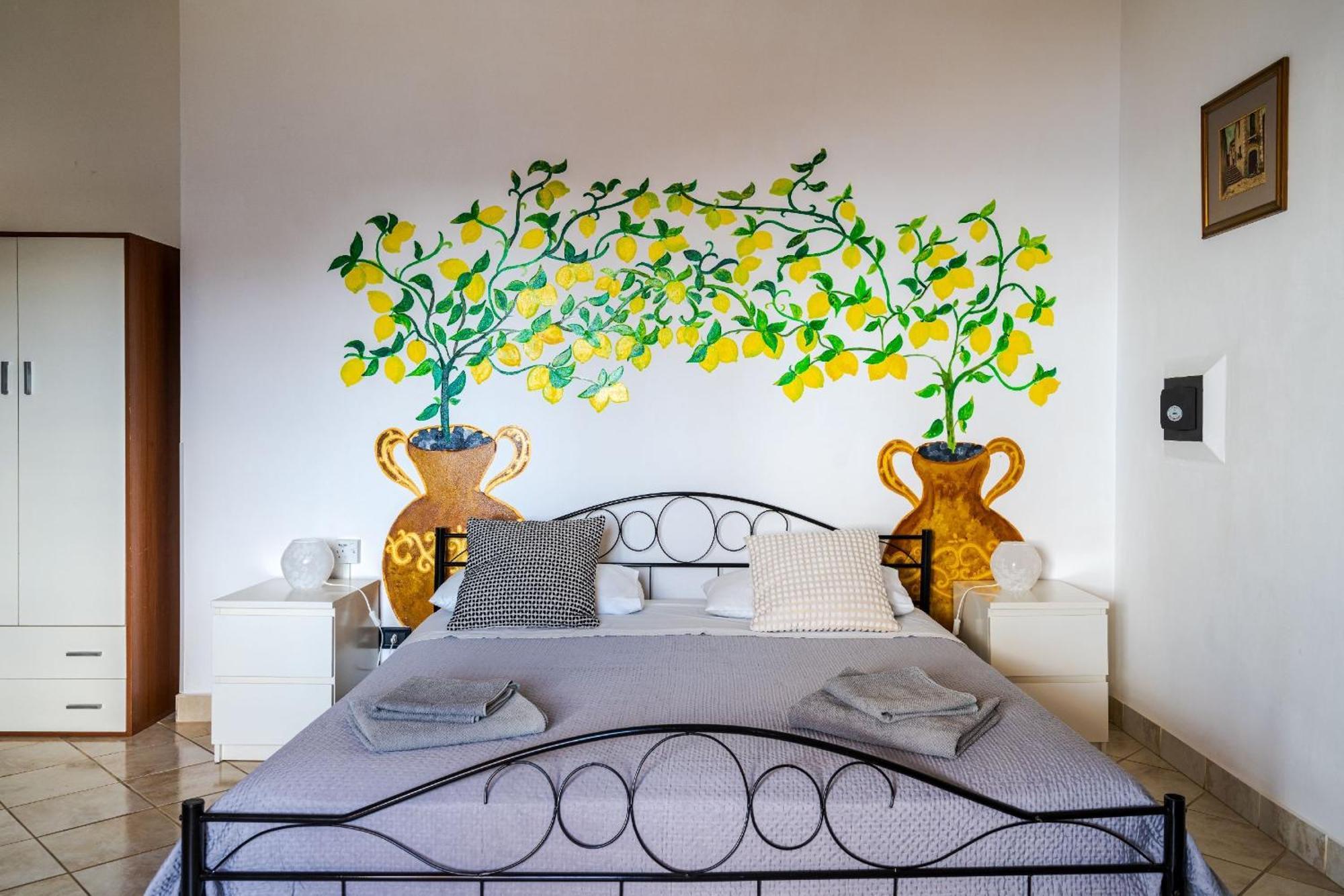 Апартаменти The Lemon Tree Таорміна Екстер'єр фото