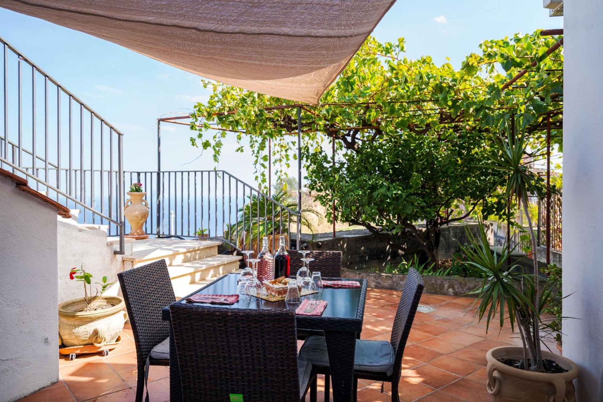 Апартаменти The Lemon Tree Таорміна Екстер'єр фото